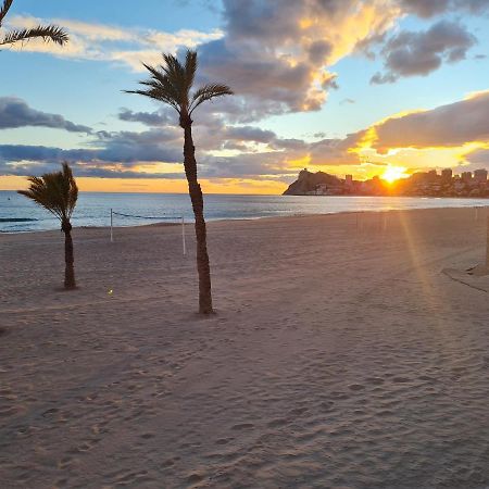 Sunny Morning Of Costa Blanca - Sunset Waves Benidormアパートメント エクステリア 写真