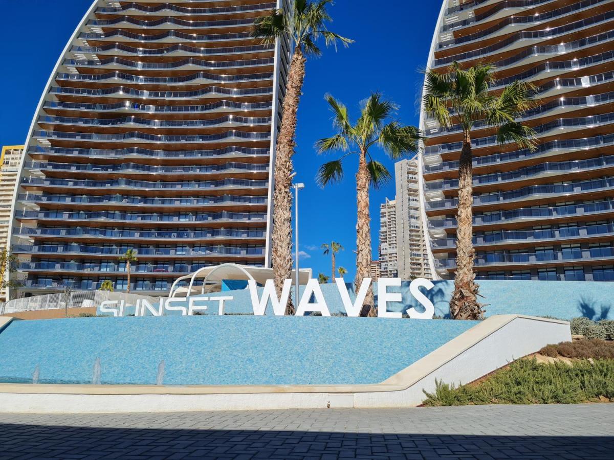 Sunny Morning Of Costa Blanca - Sunset Waves Benidormアパートメント エクステリア 写真